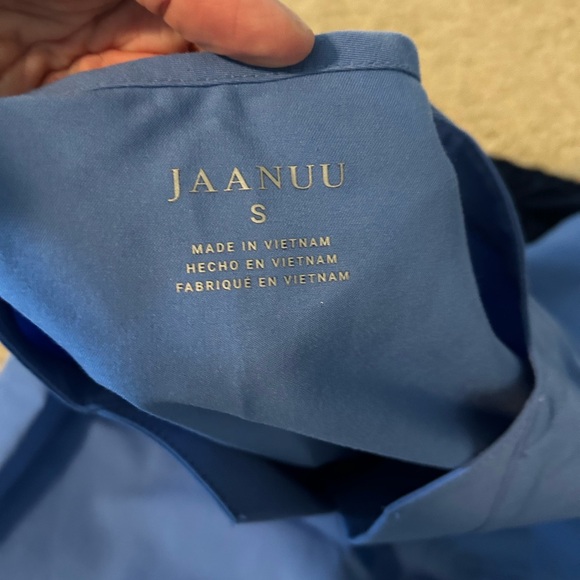 Gently used scrubs - Picture 2 of 3